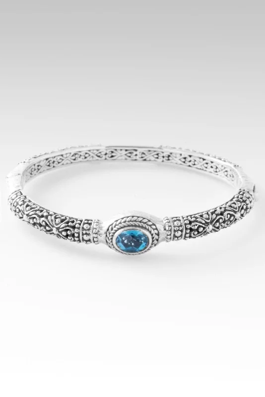 Harmony Bangle™ in Swiss Blue Topaz