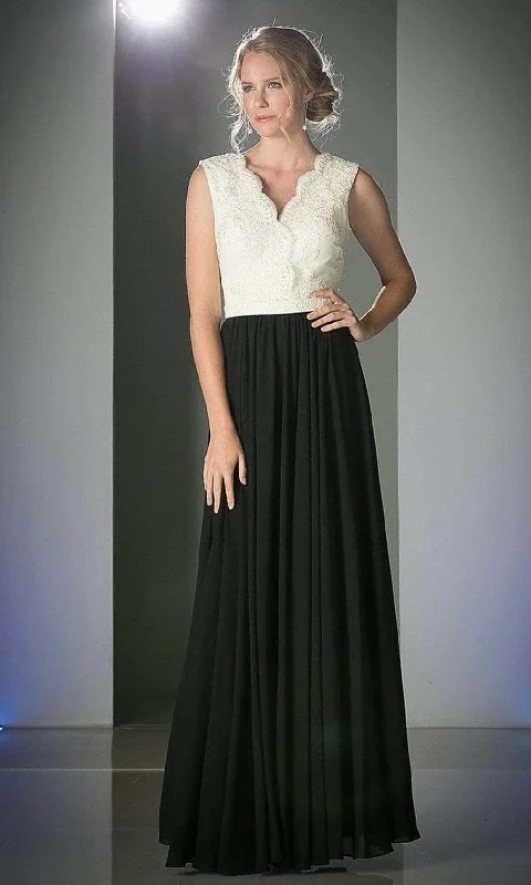 Subtle Shine Dress Ladivine 1965 - V Neck Lace Scalloped A-line Dress