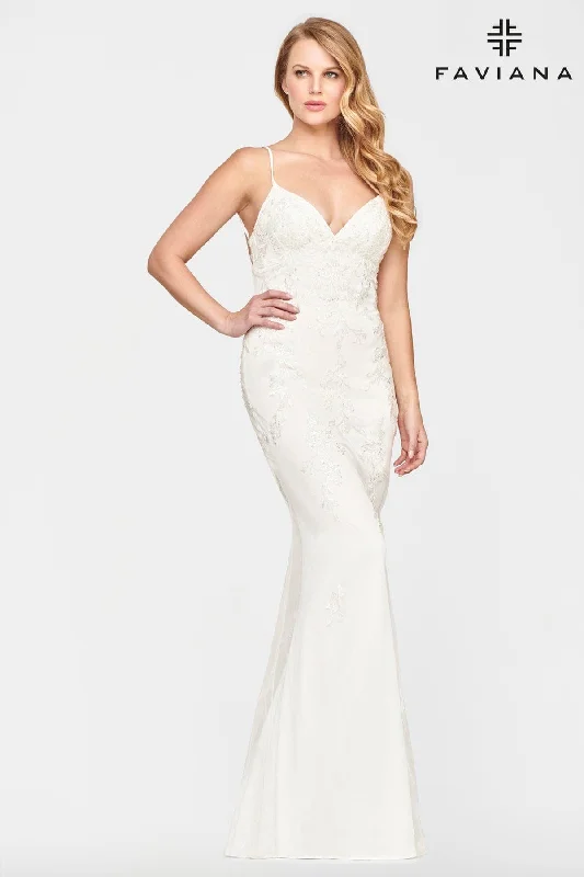 Modern Tulle Dress White Beaded Lace Long V Neck Dress With Open Back | S10633