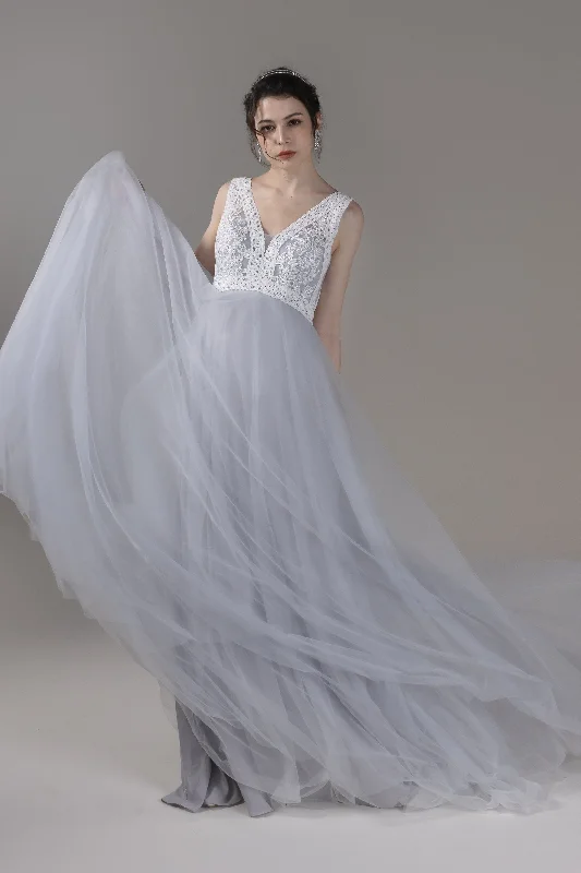 Long Sleeve Dress A-Line Chapel Train Lace Tulle Wedding Dress CW2816