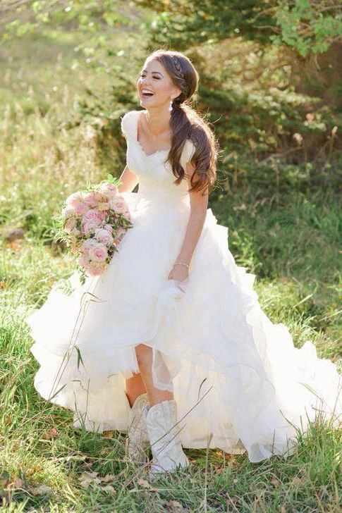 Elegant Gown Sexy V-neck A-line Lace Organza Wedding Dress with Cap Sleeves-715379 Elegant Gown Sexy V-neck A-line Lace Organza Wedding Dress with Cap Sleeves-715379