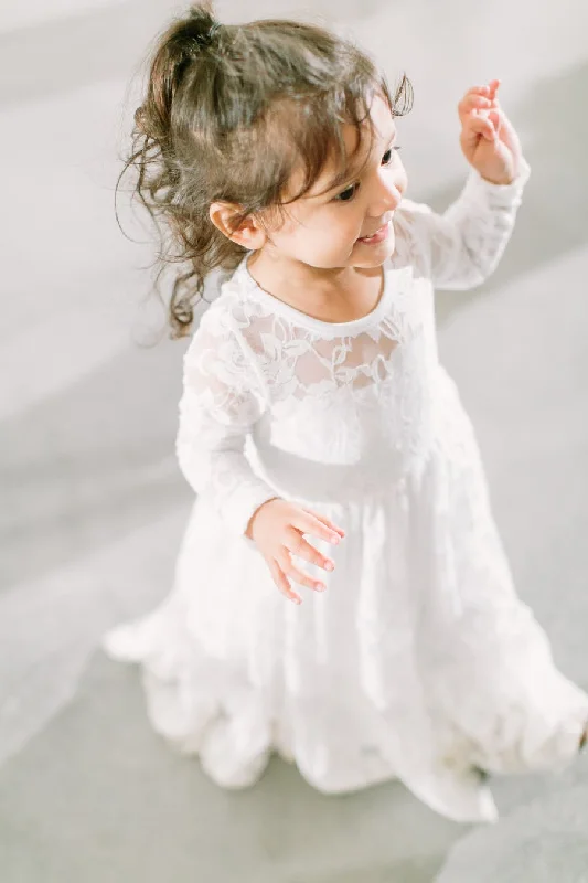 Polka Dot Gown Long Sleeves Floor Length Lace Flower Girls Dress for Winter Wedding Polka Dot Gown Long Sleeves Floor Length Lace Flower Girls Dress for Winter Wedding