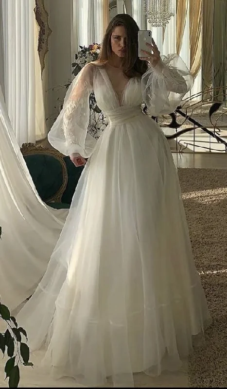 Full Skirt Dress Long Wedding Dresses Tulle Popular Modest Bridal Dresses   fg2545