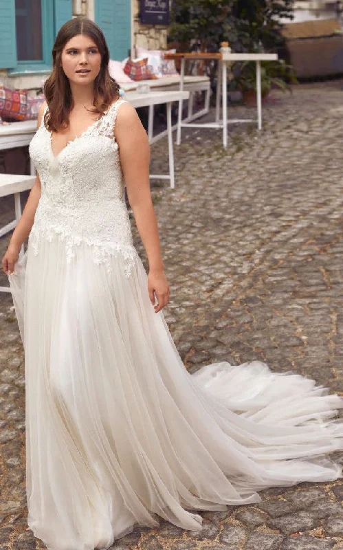 Long Sleeve Dress Plus Size Floral Boho Lace Wedding Dress Sexy Elegant Tulle V-Neck Court Train Button Back Bridal Gown Long Sleeve Dress Plus Size Floral Boho Lace Wedding Dress Sexy Elegant Tulle V-Neck Court Train Button Back Bridal Gown