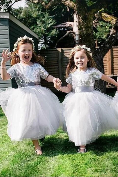 Knee-Length Dress Short Sleeves Silver Sequin Wedding Party Dress for Children