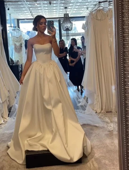 Classic Gown Simple Long Dress Ball gown Wedding Dress    fg5349