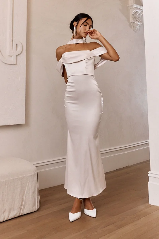 Maxi Dress Eclipse Draped Sleeve Midi Dress Beige