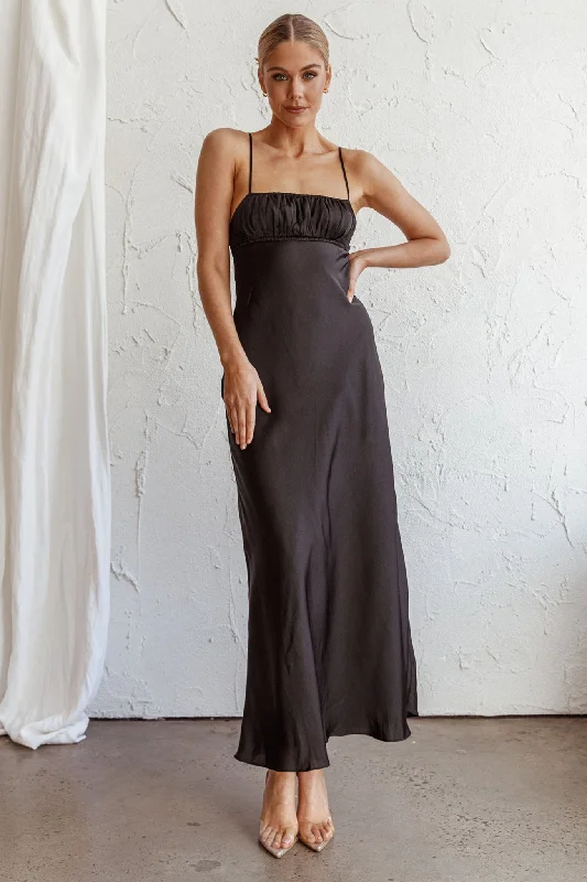 Halter Neck Dress From Above V-Back Midi Dress Black