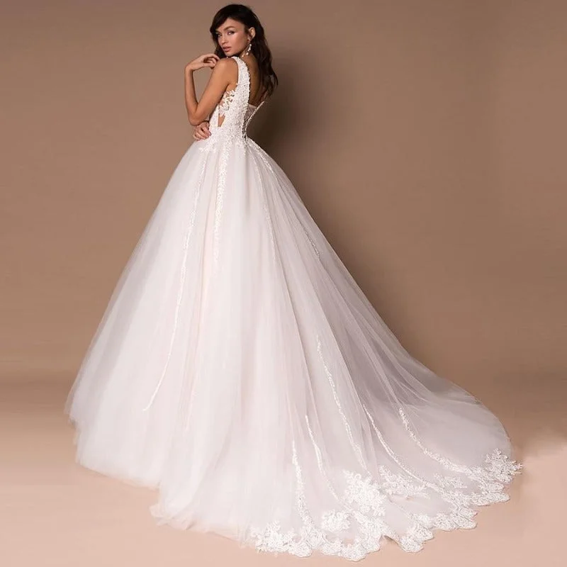 Sparkly Dress Tulle Bridal V Neck Beaded Ball Gown Wedding Dress